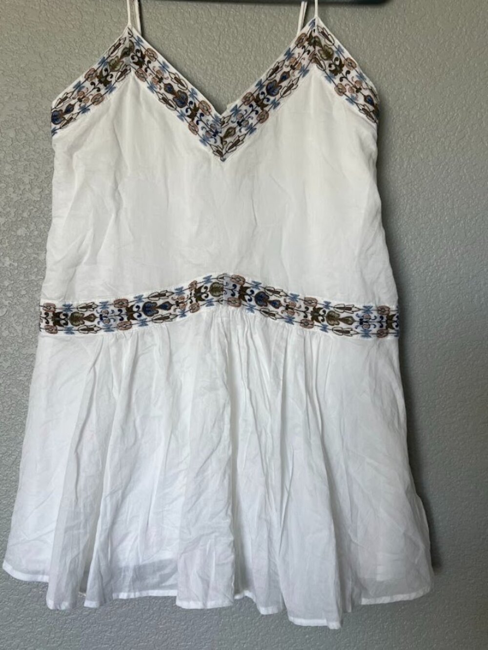 NEW Abercrombie & Fitch Embroidered V-Neck Boho Flowy Skort Romper Small NWT
